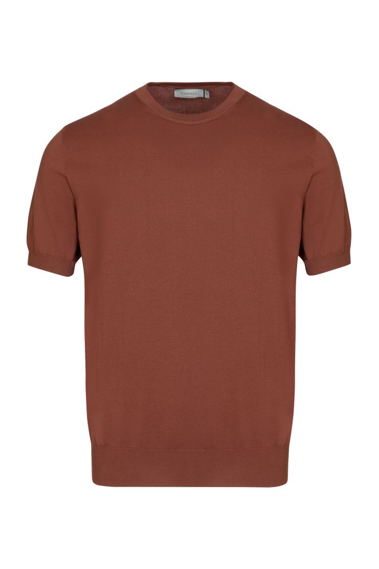 Коричневый